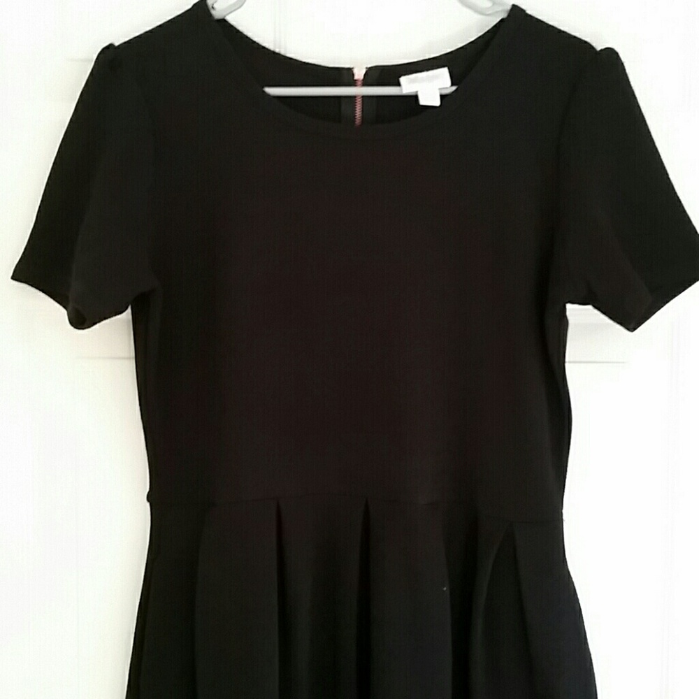 Like New LLR Black Amelia